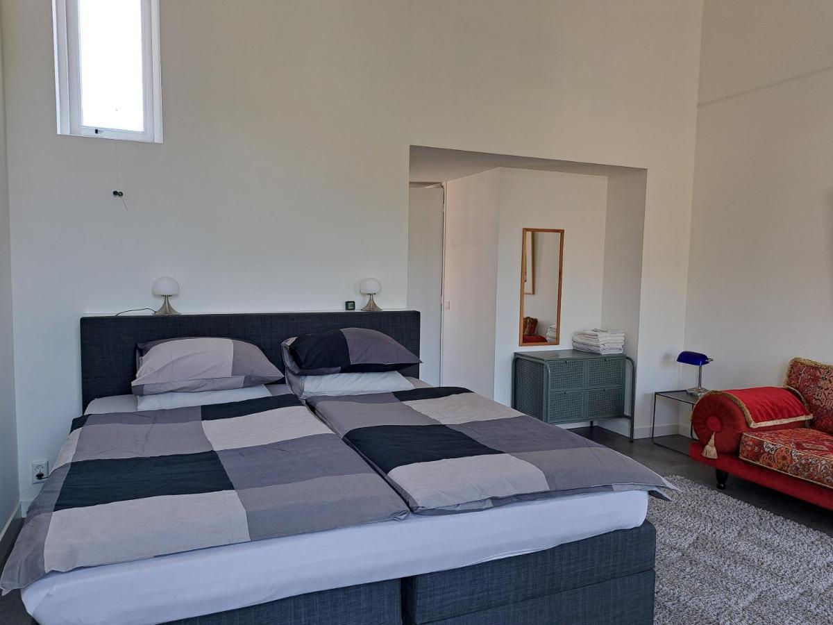 Luxe Ruime Studio Op Unieke, Rustige Locatie Dokkum Exterior photo