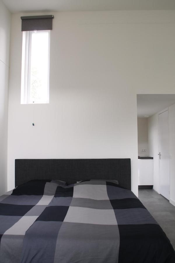 Luxe Ruime Studio Op Unieke, Rustige Locatie Dokkum Exterior photo